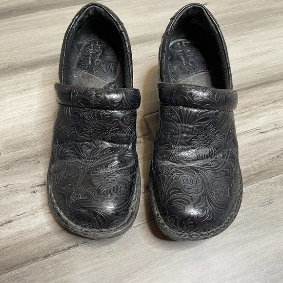 B.O.C. Born Concept Floral Clogs Comfort Shoes Black Size 7 W - Picture 1 of 7